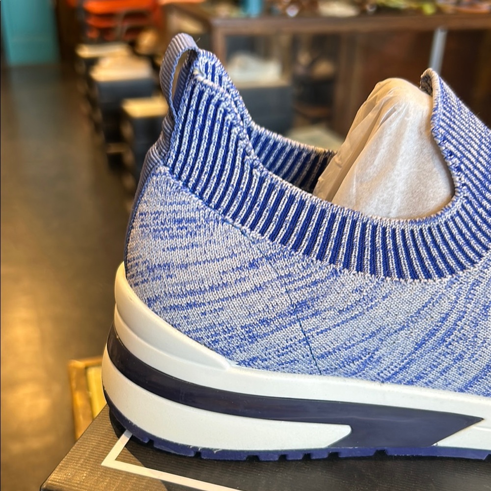 Urban Sport by J Slides NYC Blue Knit Sneakers NIB - Picture 4 of 6
